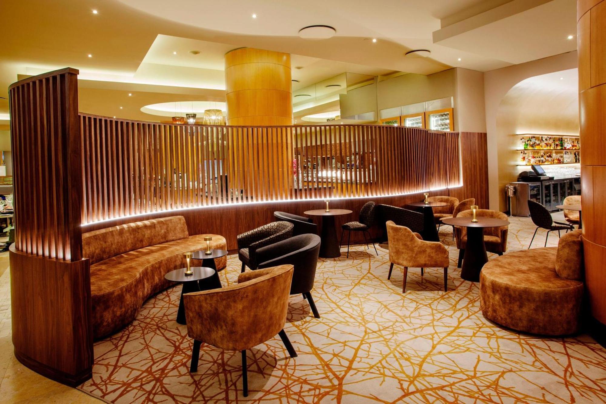 ホテル ザ ウェスティン ワルシャワ エクステリア 写真 The bar at the InterContinental London The O2